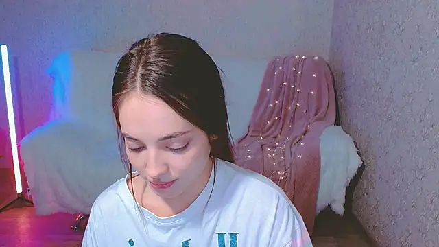 Snapshot of SiennaMia chatting on June 2026 04:34:02 PM SiennaMia online show from June 2026 04:34:02 PM