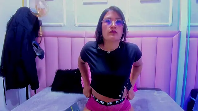 Sophie pink78 online show from May 2026 01:08:02 PM