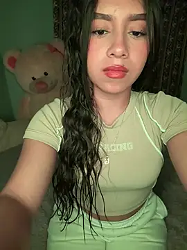 juli 06 online show from May 2026 11:57:02 PM