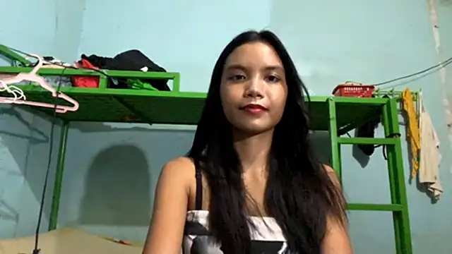 Snapshot of ValeryCatledge chatting on May 2026 02:03:01 PM ValeryCatledge online show from May 2026 02:03:01 PM