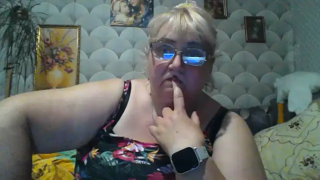 MarinaFarina53 online show from June 2026 05:10:02 PM