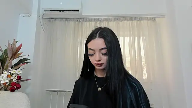RachellRavee online show from May 2026 04:54:01 AM