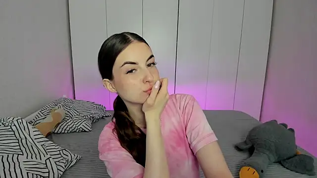 kelly sallazar online show from May 2026 10:45:01 AM