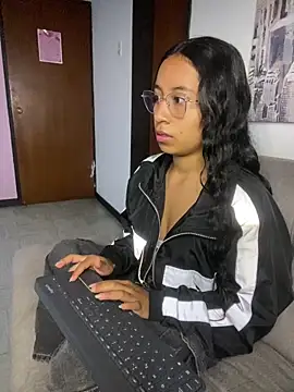 CassiePink  online show from May 2026 11:16:02 AM