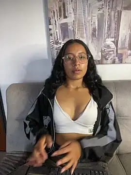 CassiePink  online show from May 2026 02:45:01 PM