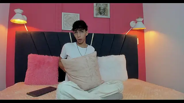 ero boy40 online show from May 2026 03:14:02 AM