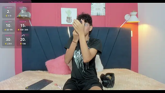 ero boy40 online show from June 2026 04:15:02 AM