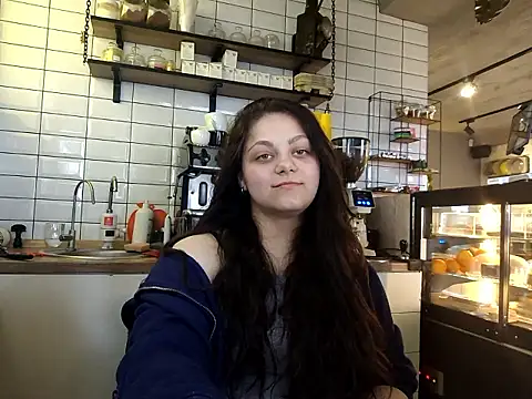 Molli lii online show from May 2026 02:45:01 PM
