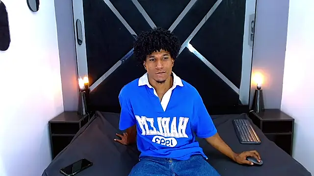 Dilan Hall online show from May 2026 07:22:02 PM