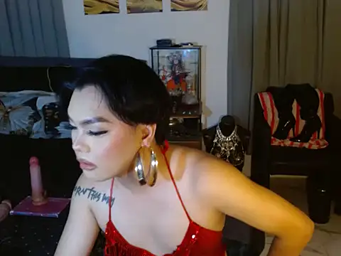 Snapshot of RoyalSeductress chatting on May 2026 02:14:01 PM RoyalSeductress online show from May 2026 02:14:01 PM