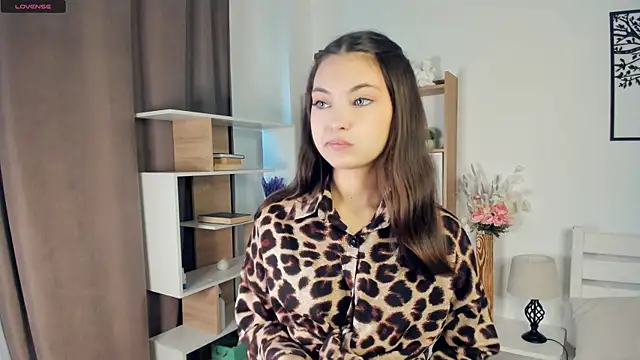 LupitaSolt online show from May 2026 08:22:01 AM