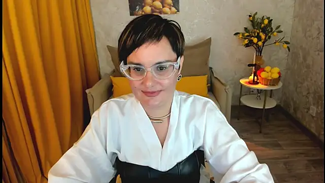 MayaNoire online show from June 2026 08:24:01 PM
