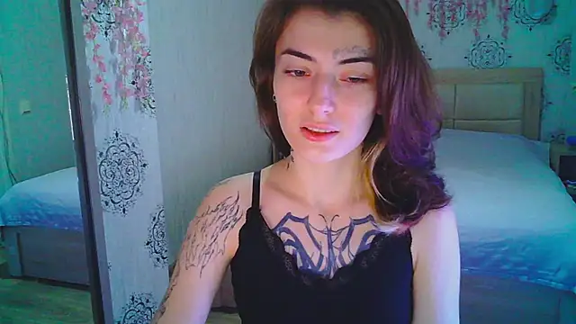 Snapshot of HarrisLola chatting on May 2026 04:12:01 PM HarrisLola online show from May 2026 04:12:01 PM