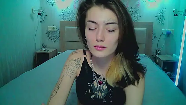 Snapshot of HarrisLola chatting on May 2026 03:42:01 PM HarrisLola online show from May 2026 03:42:01 PM