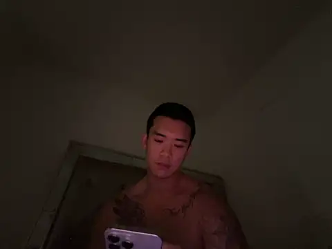dlasian1998 online show from May 2026 03:35:02 AM