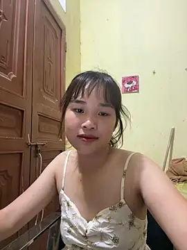 Snapshot of Lili_019 chatting on May 2026 02:47:01 PM Lili 019 online show from May 2026 02:47:01 PM