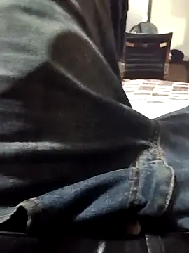Travis465 online show from July 2026 02:47:02 AM