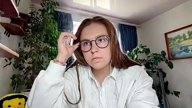 Snapshot of DainaCampagnini chatting on June 2026 02:27:01 PM DainaCampagnini online show from June 2026 02:27:01 PM