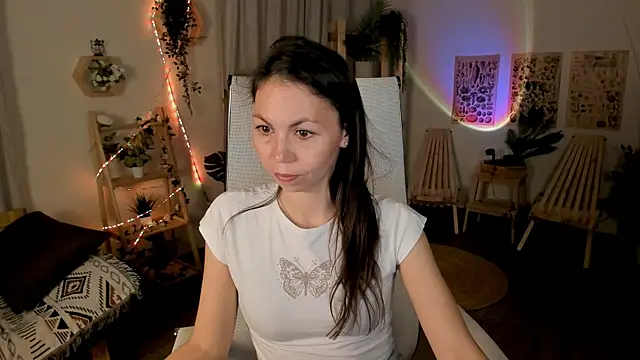 TrasyMorris online show from May 2026 06:53:02 AM