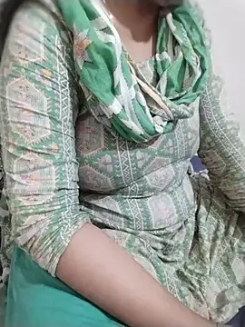 Akhi1000 online show from May 2026 09:00:02 PM