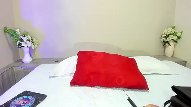 thamiina   online show from June 2026 06:46:02 PM