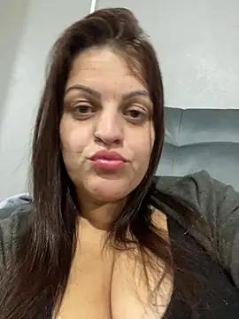 Snapshot of sweet_milenaa chatting on June 2026 12:28:02 PM sweet milenaa online show from June 2026 12:28:02 PM