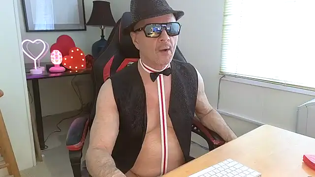 hotdadbod online show from February 2025 09:21:02 PM