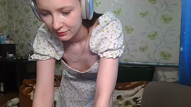 Snapshot of FlamingNinja chatting on May 2026 09:17:02 AM FlamingNinja online show from May 2026 09:17:02 AM
