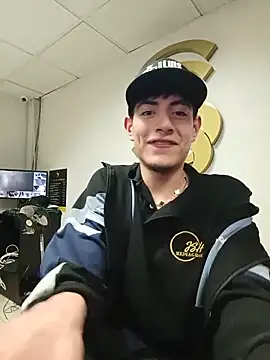 andylol330 online show from June 2026 08:39:01 AM