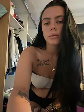 XemzX online show from May 2026 10:01:01 AM