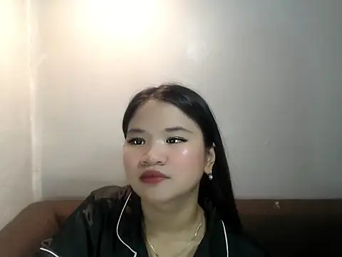 xLovelyMaxinex online show from May 2026 09:27:02 AM