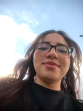 martina-77 online show from May 2026 10:28:01 PM