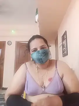 Snapshot of pirainilla chatting on June 2026 10:30:01 AM pirainilla online show from June 2026 10:30:01 AM
