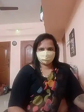 Snapshot of pirainilla chatting on June 2026 05:11:02 PM pirainilla online show from June 2026 05:11:02 PM