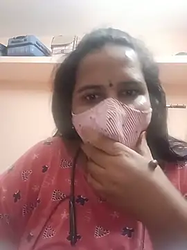 Snapshot of pirainilla chatting on June 2026 04:49:02 PM pirainilla online show from June 2026 04:49:02 PM