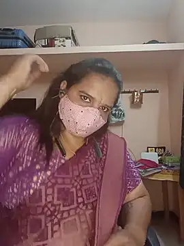 Snapshot of pirainilla chatting on June 2026 02:01:02 PM pirainilla online show from June 2026 02:01:02 PM