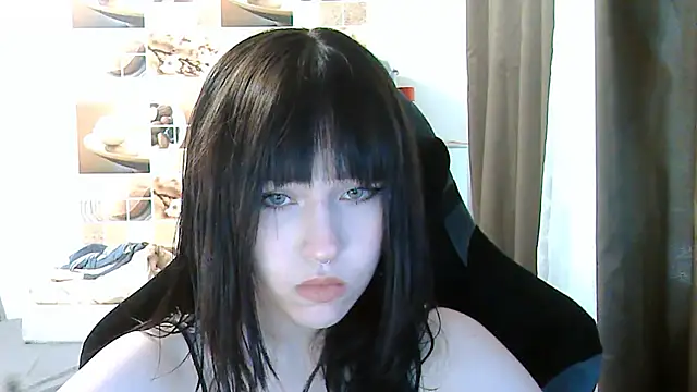 NoirEva online show from June 2026 04:52:01 PM