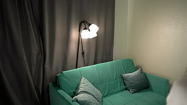 KeliGigler online show from May 2026 05:36:02 AM