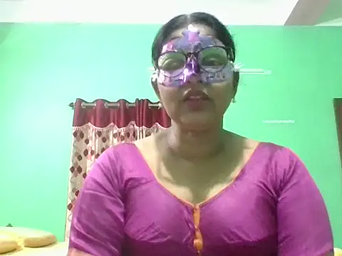 Kavya17 online show from June 2026 06:09:02 PM