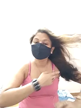 hot kiran2000 online show from June 2026 01:04:02 PM