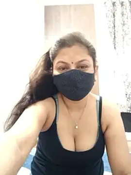 hot kiran2000 online show from June 2026 01:36:01 PM