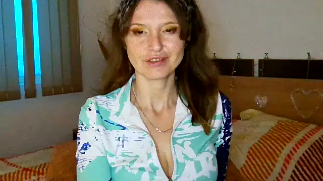 LoveElenika online show from June 2026 05:04:02 PM