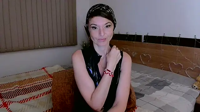 LoveElenika online show from July 2026 06:48:01 PM
