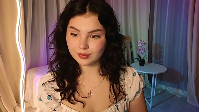 Snapshot of lollyy_pop chatting on June 2026 01:37:01 AM lollyy pop online show from June 2026 01:37:01 AM