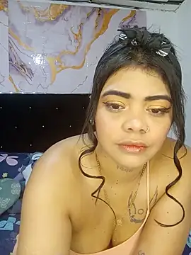 luxuryluna online show from May 2026 11:10:02 PM