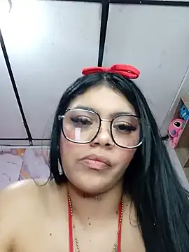 luxuryluna online show from June 2026 12:32:01 AM