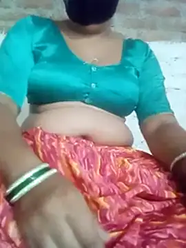 Snapshot of Hindicouple1 chatting on June 2026 05:02:02 AM Hindicouple1 online show from June 2026 05:02:02 AM
