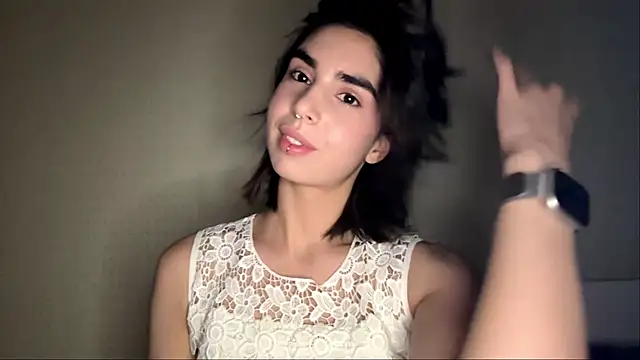 JessiaRuezga online show from June 2026 12:22:02 PM