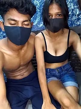 Swt Couple online show from May 2026 06:28:02 PM