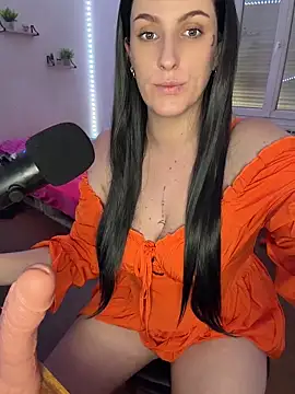 Liahhx online show from May 2026 01:21:02 PM